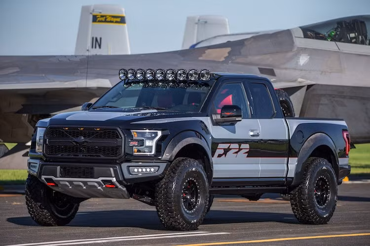 Chiếc xe đã được bán cho Gary Ackerman - chủ đại lý Gaudin Ford ở Las Vegas, Mỹ. Có thể nói đây là "ngôi nhà mới" hoàn hào cho chiếc F150 Raptor F22 khi ông Ackerman vốn là đội trưởng/đại sứ danh dự của đội bay F-22 ở căn cứ không quân Nellis đóng tại bang Nevada.
