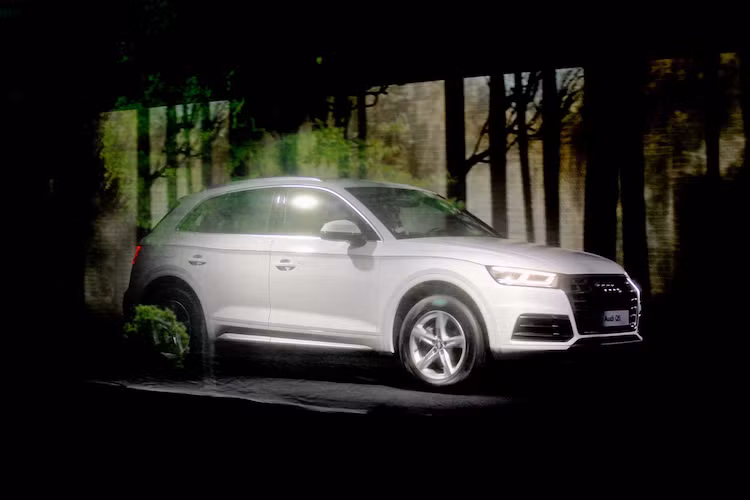 Vào ngày 11/8/2017 tại Vũng Tàu, Audi Việt Nam đã chính thức công bố mẫu xe crossover hạng D cao cấp Audi Q5 2017 mới. Đây là thế hệ Q5 thứ 2 trong lịch sử Audi, được tạo ra nhằm thay thế cho đời đầu tiên đã ra mắt lần đầu từ năm 2008. Audi Q7 thế hệ mới được ra mắt lần đầu trên Thế giới từ triển lãm Paris 2016.