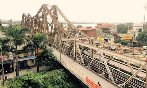 Chuyen chua ke ve viec “hoi sinh” cay cau Long Bien 100 nam tuoi