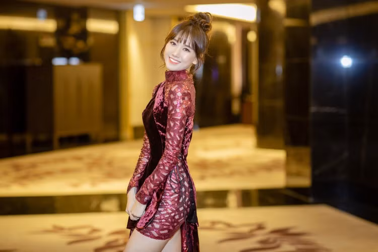 Hari Won dang muon tiem ngoi Nu hoang tham do Vbiz?-Hinh-6
