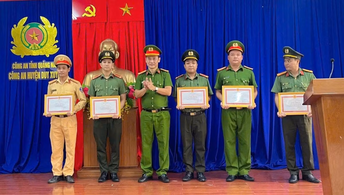 Nhanh chong kham pha vu trom tai Khu di tich Lang Ba Thu Bon-Hinh-2