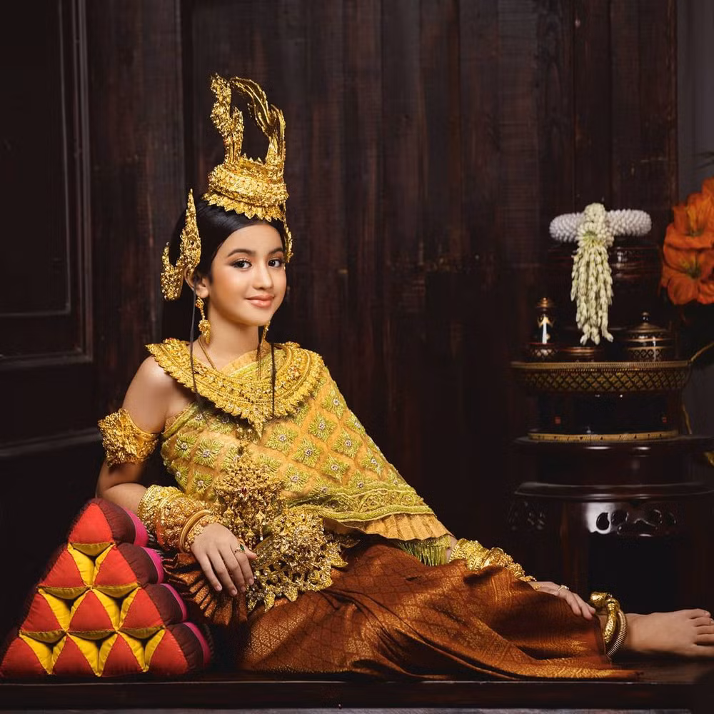 Tại quê nhà Campuchia, cô có tước hiệu là “Neak Ang Mjas Ksajtrei Norodom Jenna” theo tiếng Khmer và “Princess Norodom Jenna” bằng tiếng Anh.
