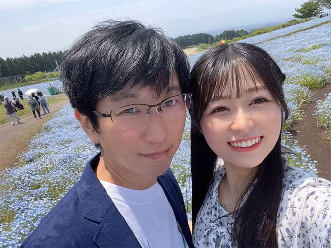 Fan nam Nhat may man cuoi nu ca si than tuong kem 27 tuoi