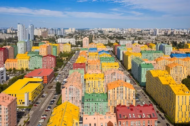 “Hoa mat” ngam thi tran da sac nhu co tich o Ukraine