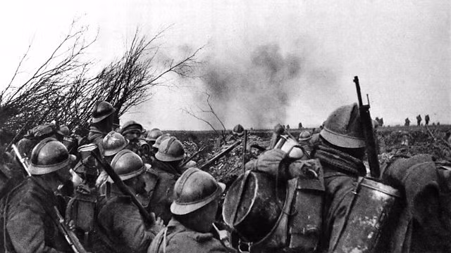 Quân Đức và Pháp giao tranh ác liệt trong gần 1 năm. Đến ngày 18/12/1916, trận Verdun kết thúc với thắng lợi thuộc về quân Pháp.