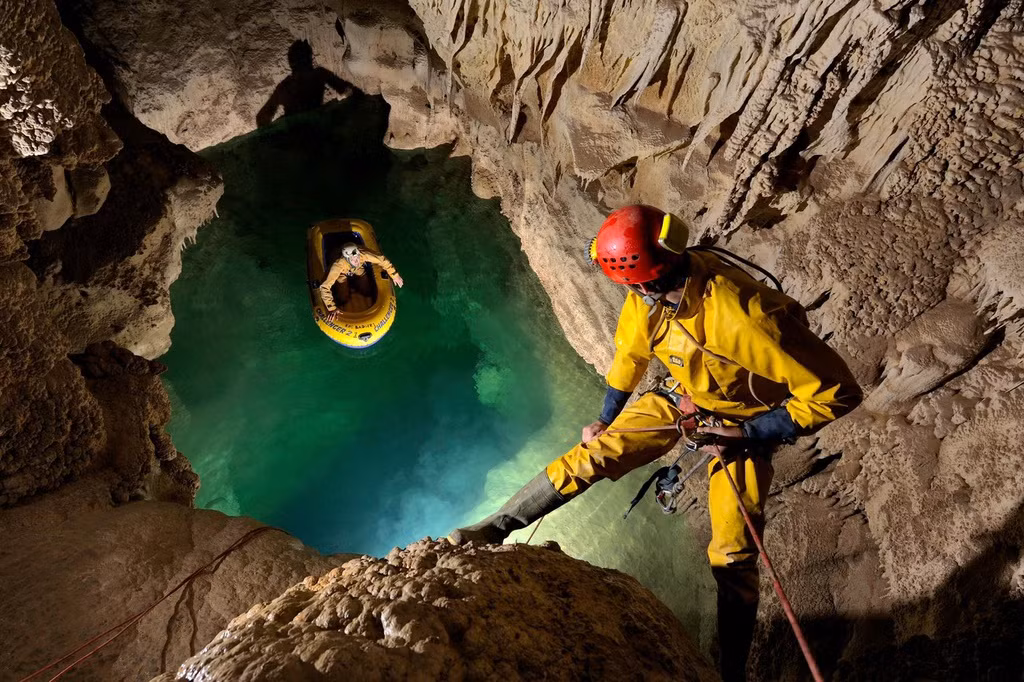 Hang động Krubera còn có tên khác là hang Voronya hay Voronja (có nghĩa là hang quạ trong tiếng Nga). Tên gọi hang quạ xuất phát từ việc các nhà nghiên cứu phát hiện lối vào hang động bị bịt kín bởi tổ của các đàn quạ.