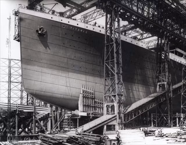 Tàu Titanic được công ty đóng tàu ca ngợi là một trong những tàu hơi nước sang trọng, xa hoa và lớn nhất thế giới. Trong ảnh là tàu Titanic trong quá trình đóng.