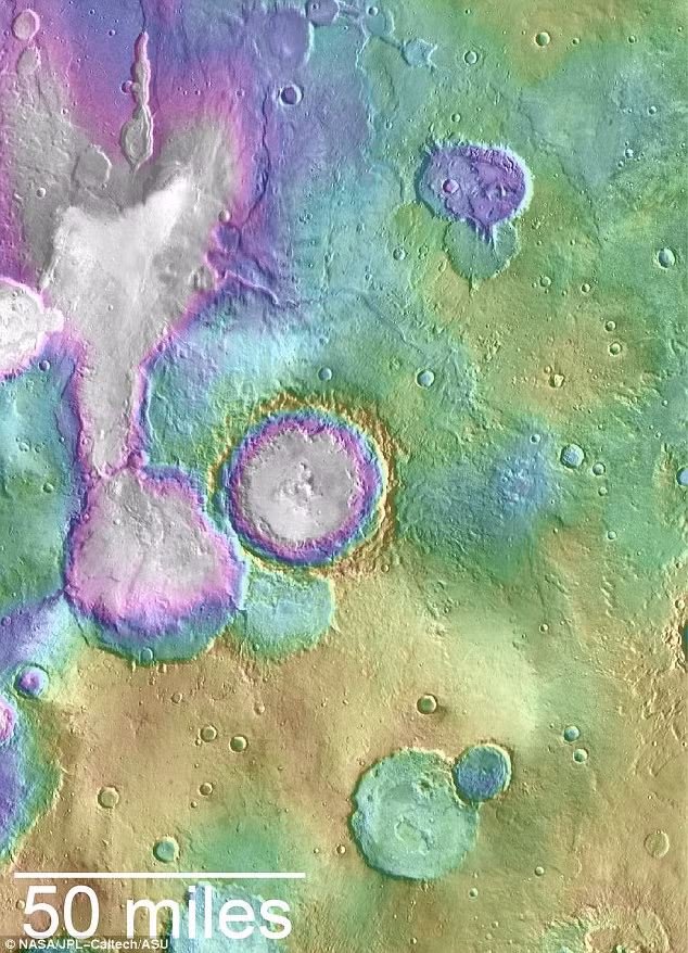 Theo đó, phân tích kết quả dữ liệu tổng hợp từ Mars Global Surveyor của NASA và Cơ quan Vũ trụ châu Âu Mars Express cho thấy có khoảng 22 miệng hố nhỏ có thể từng là suối hoặc hồ chứa nước dồi dào trên sao Hỏa cách đây khoảng 4 tỷ năm trước. 