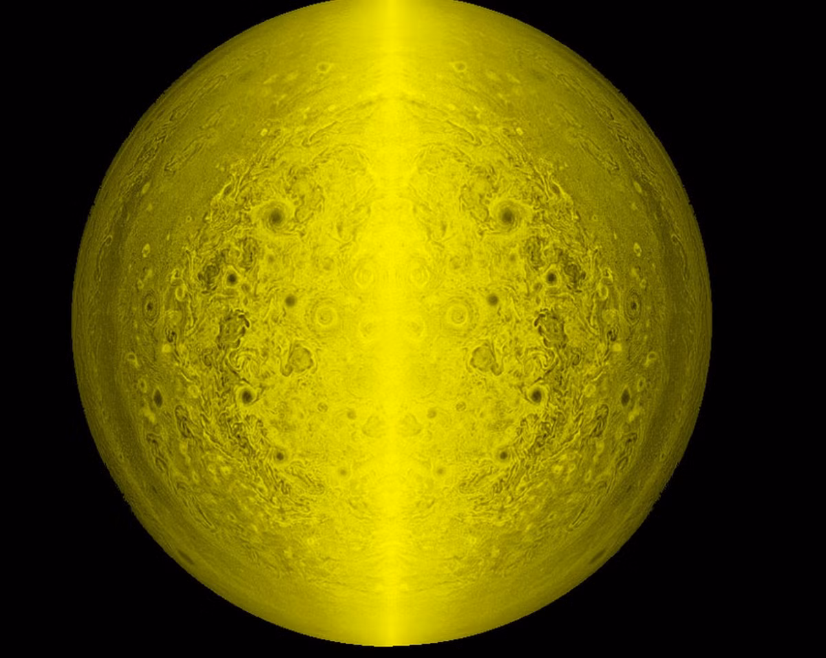 Hình ảnh sao Mộc trong diện mạo “tươi cười” do tàu thăm dò vũ trụ Juno của NASA thực hiện.