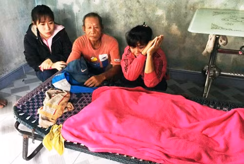 Người thân đau đớn vì cái chết oan nghiệt của 3 cháu bé.