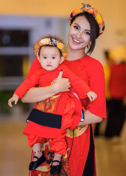 Hồng Quế mang bầu với bạn trai 5 năm. Tuy nhiên, theo lời nữ người mẫu, bạn trai chối bỏ trách nhiệm làm bố. Ảnh: FBNV