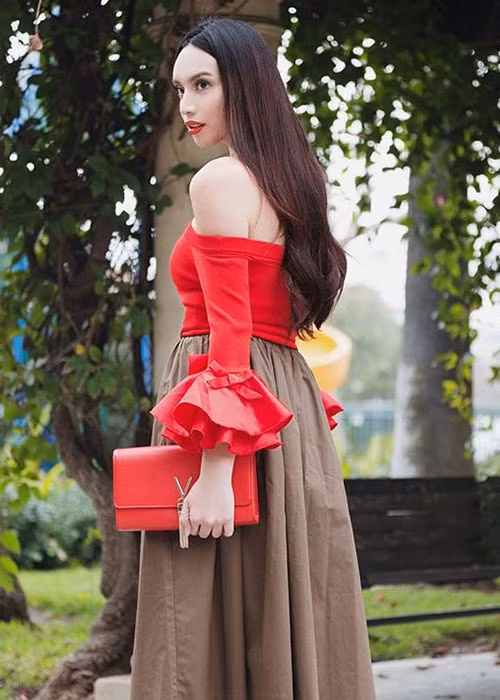 Đến nay, người đẹp chuyển giới đến từ Mỹ đã kêu gọi được 1200 USD. Theo Kataluna, cô cần đến 2500 USD.