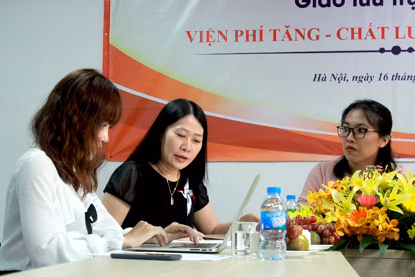 Giao lưu trực tuyến: Viện phí tăng, chất lượng dịch vụ có tăng? - Hình 3 Giao luu truc tuyen: Vien phi tang, chat luong dich vu co tang?-Hinh-3