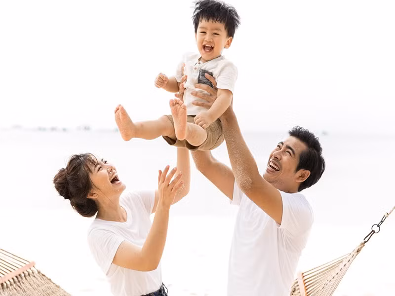 Năm 2019, sau 3 năm chung sống, Ngọc Lan - Thanh Bình ly hôn khiến nhiều khán giả tiếc nuối. Cả hai cho biết hôn nhân tan vỡ không phải đến từ người thứ 3 cũng như không phải do rắc rối tình cảm riêng tư nào. Ngọc Lan là người chăm sóc con trai và giữ mối quan hệ tốt đẹp với chồng cũ. Ảnh: FBNV