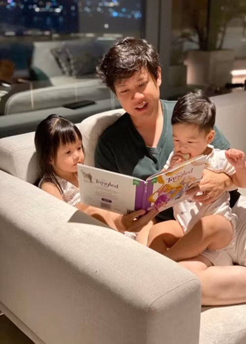 Trên mạng xã hội, vợ chồng Thu Thảo không ít lần thể hiện tình cảm ngọt ngào dành cho nhau. Sinh nhật Trung Tín hồi tháng 6/2021, Thu Thảo chia sẻ: “Happy birthday người đàn ông quan trọng nhất của tôi. Hy vọng sẽ có thêm nhiều “best gifts” cho anh ấy". Ảnh: FB Thu Thảo