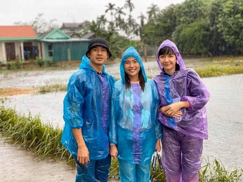 Trước thắc mắc của bà Hằng, Thúy Diễm khẳng định, trong khoảng thời gian kêu gọi quyên góp (tháng 10/2020), cô đã công khai số tiền minh bạch rõ ràng. Ảnh: FB Thúy Diễm