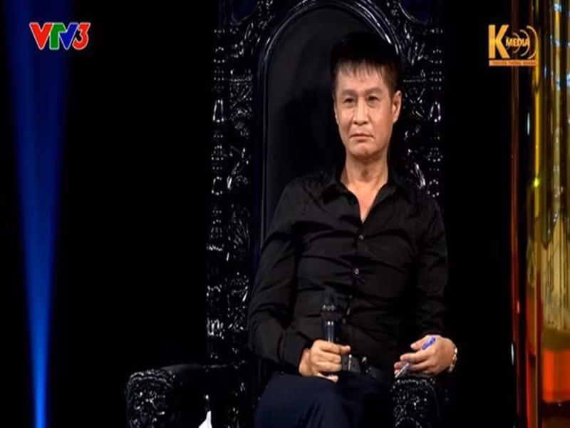 Trước đó, đạo diễn Lê Hoàng cứ lên tiếng lại tạo ra sự tranh luận. Năm 2018, trong một chương trình về chủ đề “Đàn ông sợ vợ – đàn bà sợ chồng”, Lê Hoàng nói với Vân Hugo: “Chồng là cái gì? Tôi chúc mừng chị Vân Hugo đã ly dị chồng. Người chồng của Vân Hugo chắc chắn không xứng đáng với chị”. Ảnh: Tiền Phong