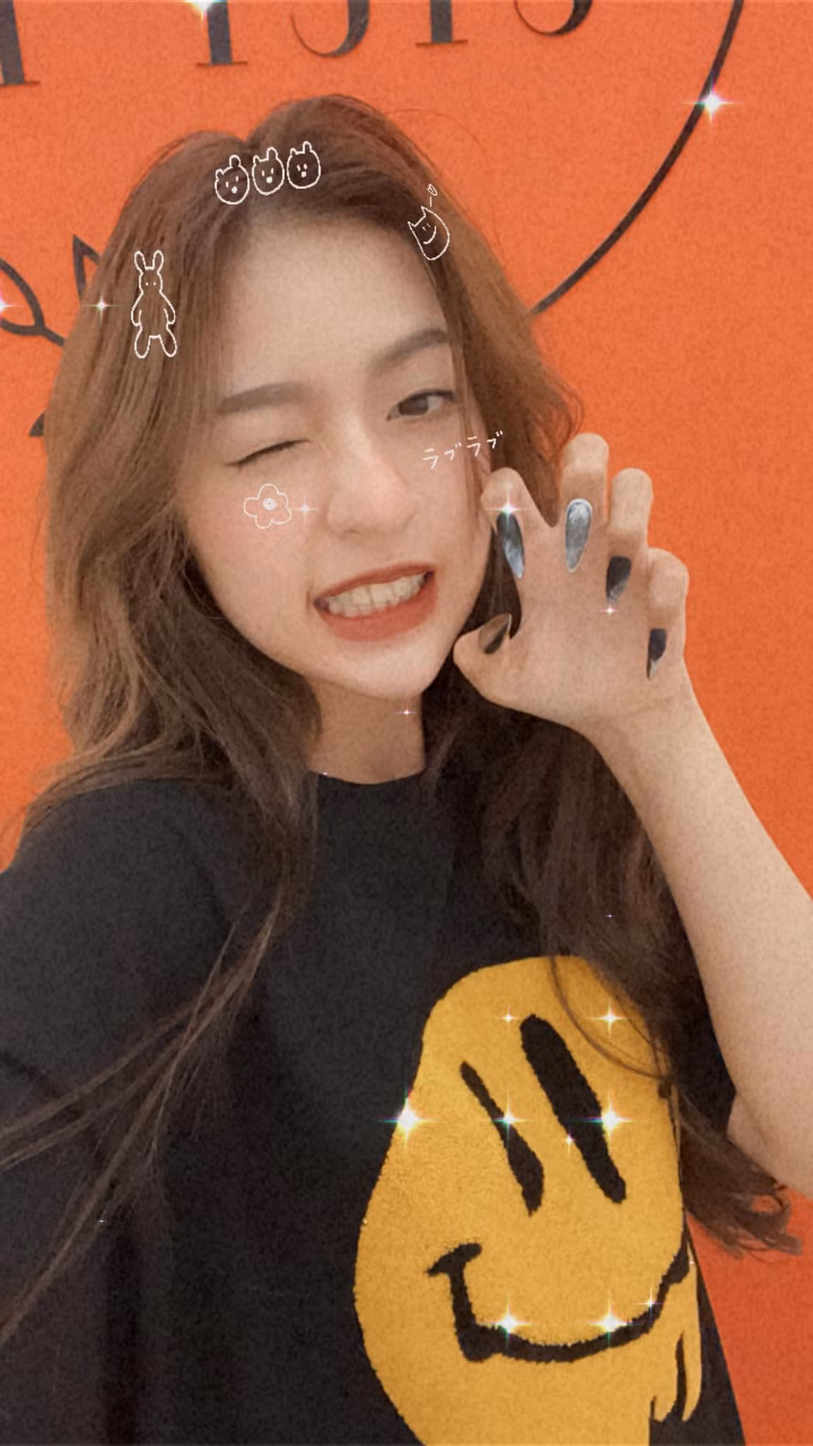 Bi nghi dung “dao keo”, hot girl “trung ran can mo” phan phao gat
