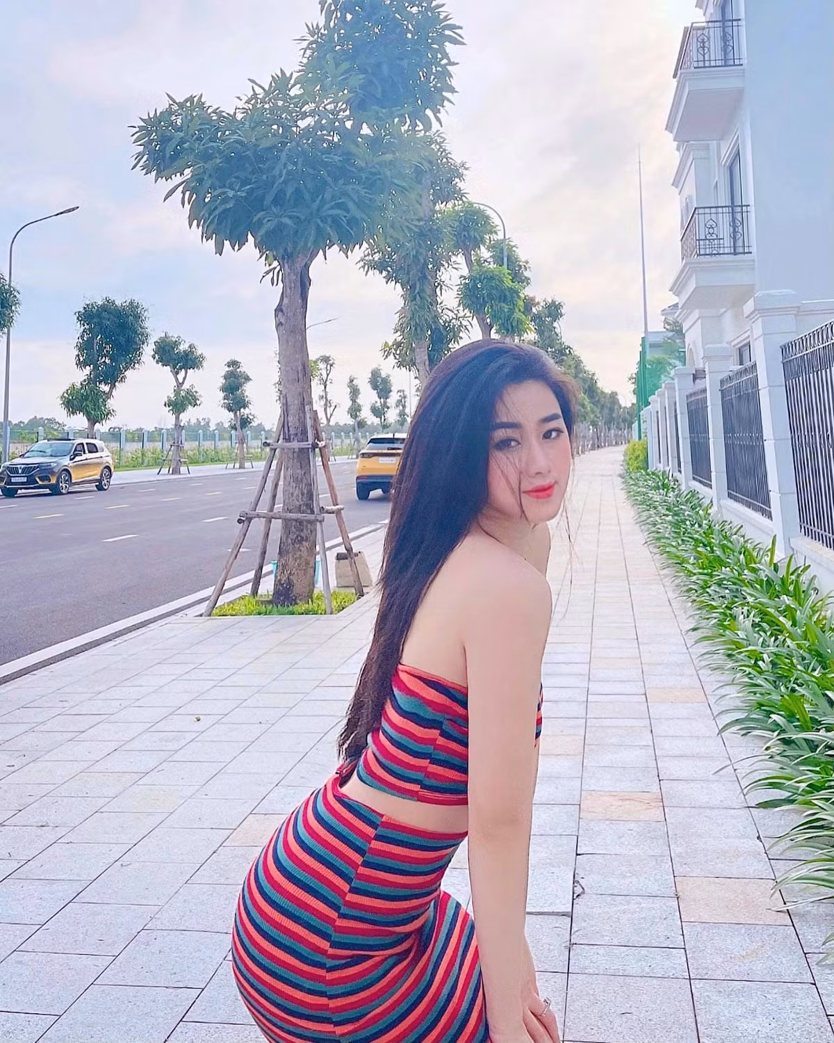 Ở ngoài đời thường, nữ MC thể thao sở hữu thân hình nuột nà, gợi cảm.