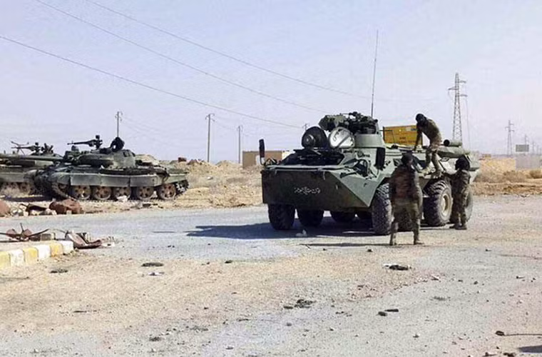 Những chiếc T-62M tuy là thuộc thế hệ tăng lạc hậu, thế nhưng với Quân đội Syria đó là sự bổ sung cần thiết trong bối cảnh lực lượng tăng thiết giáp của họ chịu thiệt hại nặng nề suốt mấy năm nội chiến liên miên. Nguồn ảnh: Fars