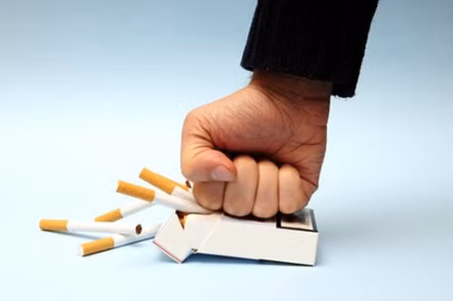 Để cải thiện chức năng thận, lúc này cần tránh bổ sung lượng lớn cadmium, bỏ thuốc lá, uống nhiều nước hoa quả, tham gia các hoạt động thể chất đồng thời tận dụng các loại trà thảo dược.