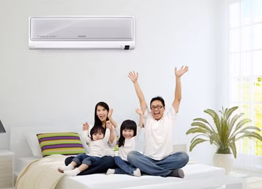 Thực hiện quy tắc 3 phút: Đừng bước chân ra khỏi phòng ngay khi vừa tắt điều hòa. Nhiệt độ chênh lệch giữa phòng có điều hòa và bên ngoài phòng có thể ảnh hưởng đến sức khỏe. Vì vậy, hãy tắt điều hòa và mở thoáng cửa trước ít nhất 3 phút sau đó mới rời phòng.