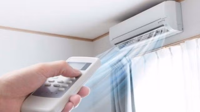  Dùng điều hòa trong những ngày nóng nực sẽ giúp cơ thể được thư giãn, cải thiện hiệu suất làm việc, học tập và sức khỏe, cung cấp một giấc ngủ đầy đủ.
