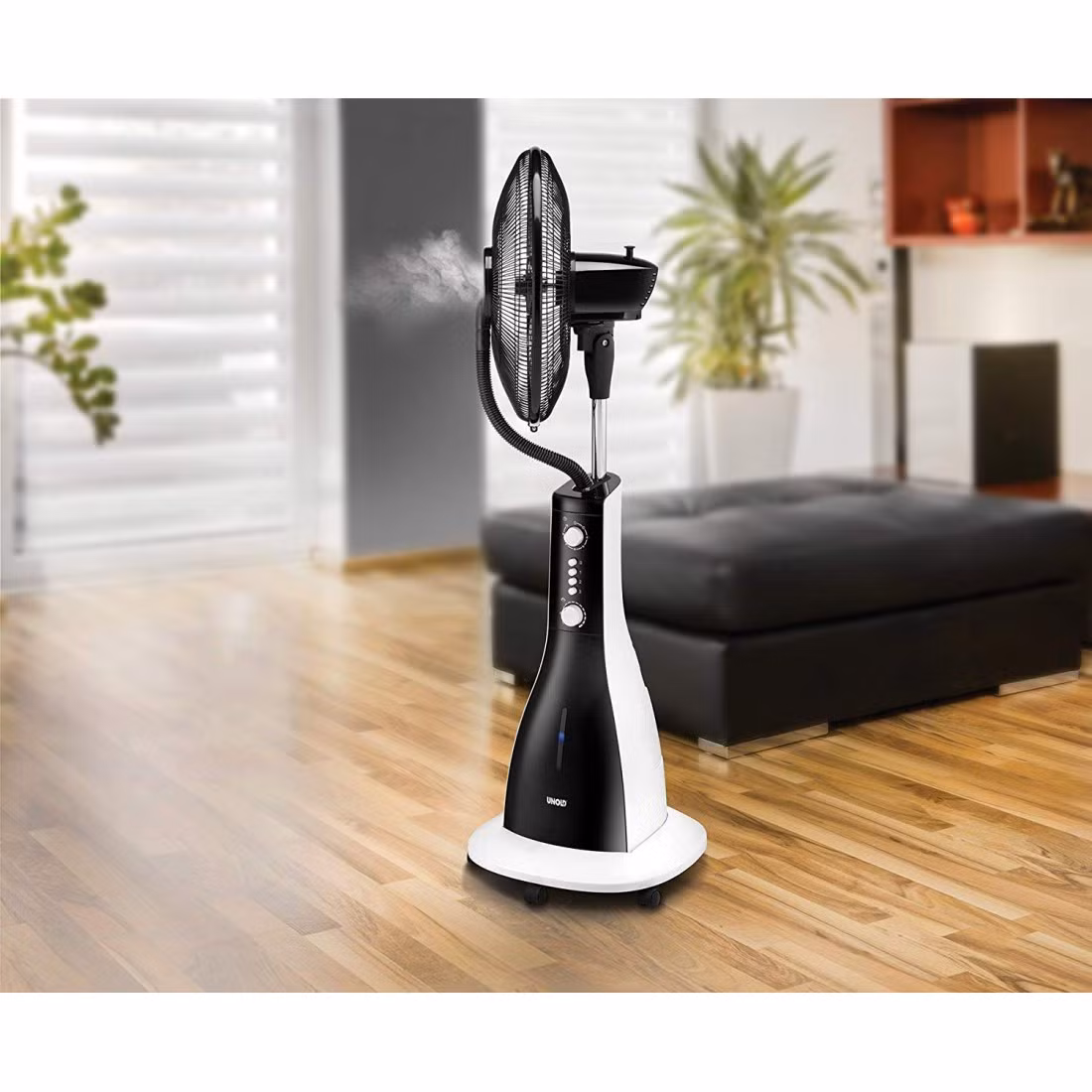  Đặc biệt, khi quạt để lâu không dùng, hộp chứa, hệ thống dây dẫn không được vệ sinh, nấm mốc phát triển và tồn tại hoặc các vi khuẩn gây hại ẩn nấp. Khi vận hành lại có thể cùng với việc khuếch tán nước, vi khuẩn, nấm mốc cũng sẽ khuếch tán theo vào không khí.