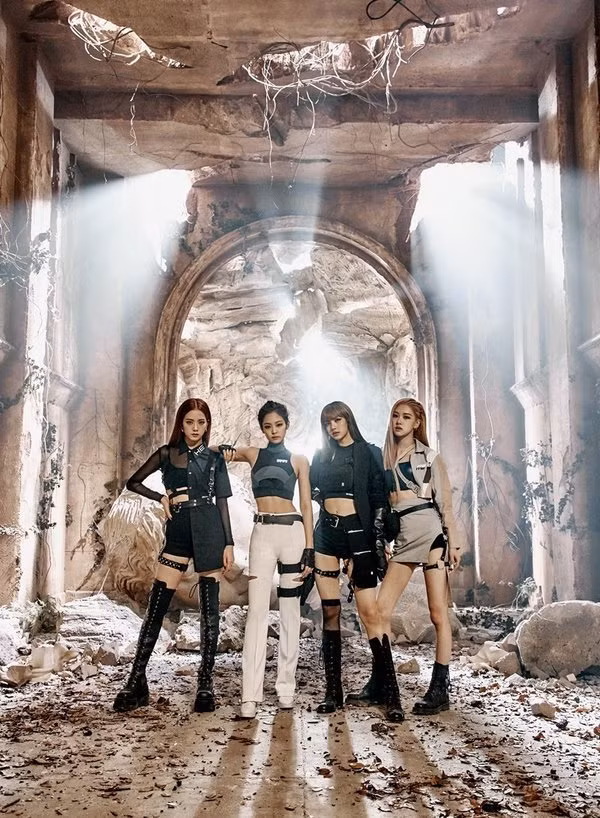 Mới đây, Blackpink đã đạt được 9,6 triệu người theo dõi trên nền tảng Spotify và trở thành nhóm nhạc nữ được follow nhiều nhất trên toàn cầu. Nhóm đã vượt qua những gương mặt đình đám như Fifth Harmony và Little Mix. Kỷ lục này chứng tỏ Blackpink đã thành công khi chinh phục khán giả thế giới trên toàn cầu nhờ âm nhạc chất lượng.
