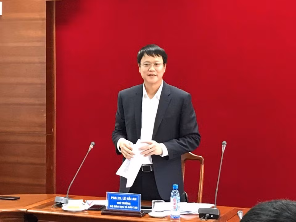 Thu truong Bo GD-DT Le Hai An nga lau tu vong: Sao chuyen Bo CA dieu tra?-Hinh-3