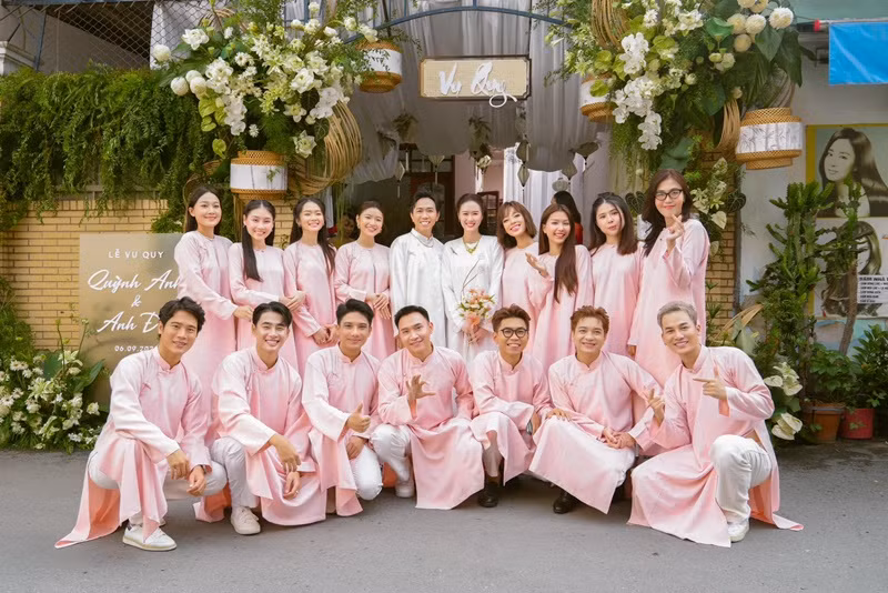 Ngoài ra, đám cưới của Anh Đức dành cho người lớn, không gian không phù hợp với trẻ em. Ảnh: FB Anh Đức.