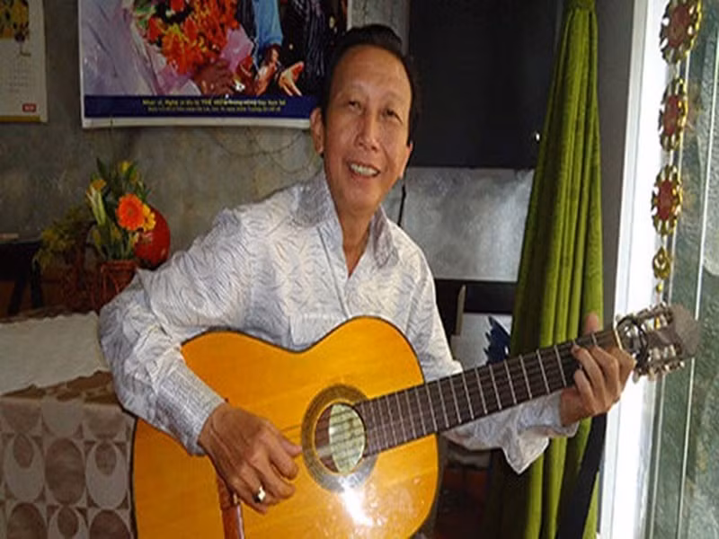 Người vợ thứ hai của nhạc sĩ Thế Hiển là ca sĩ Hạ Lan. Cả hai không có con chung, gắn bó được 10 năm. Ảnh: Tiền Phong.