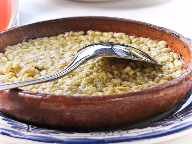 Vẻ hấp dẫn của đặc sản Escamole sau khi chết biến.
