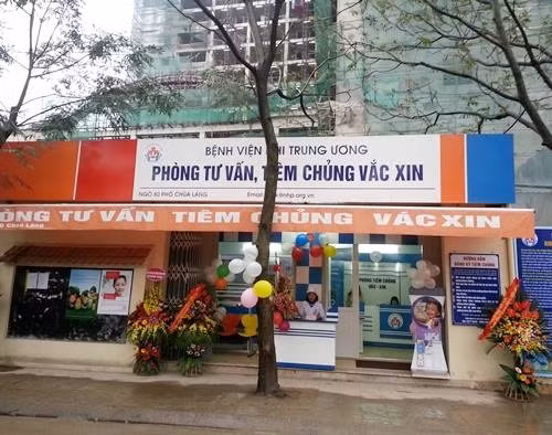 Điểm tiêm chủng mới tại Bệnh viện Nhi TƯ.