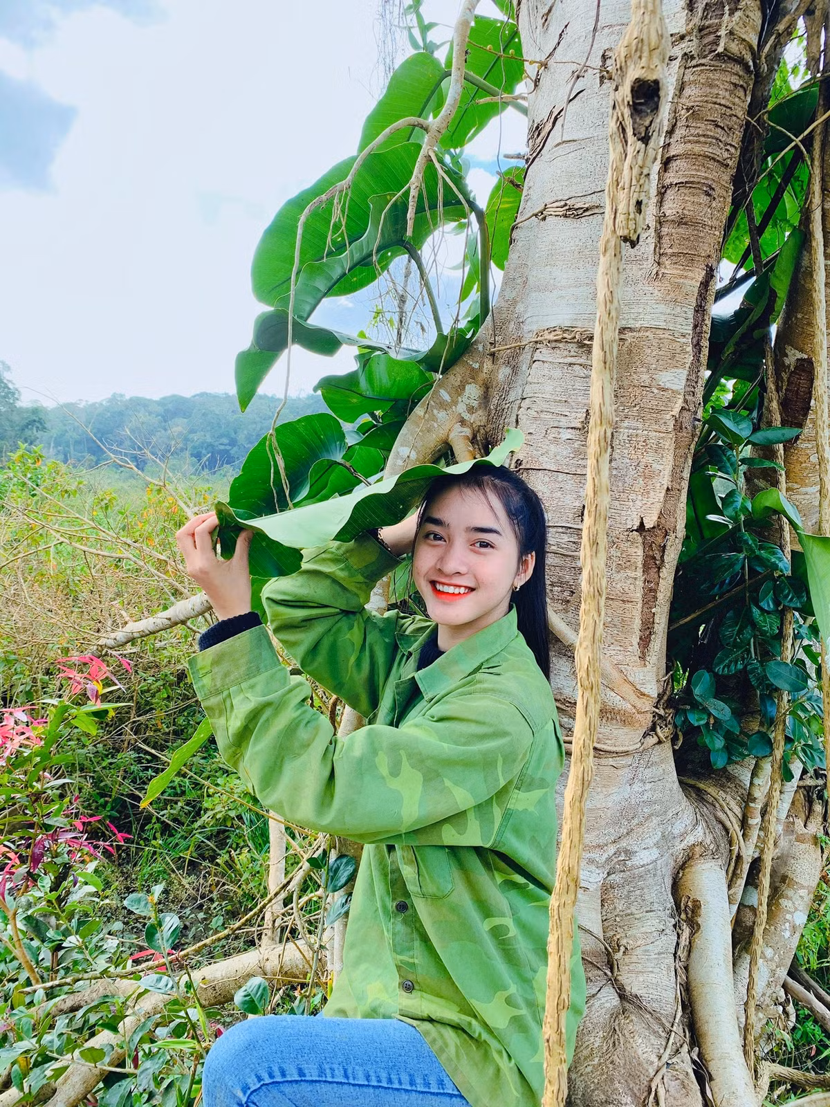 Sau hơn 1 năm, cô gái đã "bỏ túi" gần 4 triệu followers, các video đăng tải trung bình cũng đạt cả triệu views.