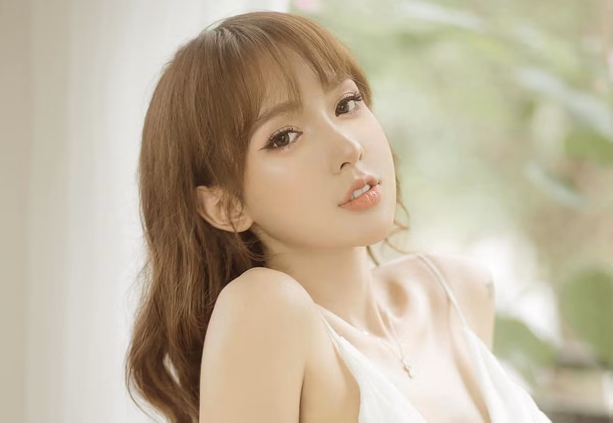 Mới đây, một người đẹp chuyển giới đã gây ấn tượng mạng với các fan của Hoa hậu Hoàn vũ Việt Nam bởi sở hữu nhan sắc ngọt ngào đầy ấn tượng.