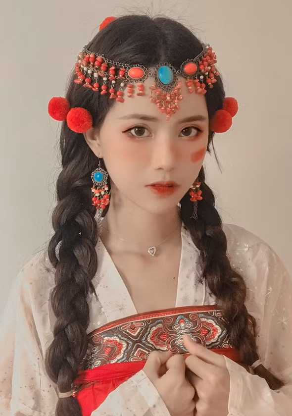 Nữ streamer từng được biết đến là một Cosplayer xinh đẹp với nhan sắc tựa "thần tiên tỷ tỷ".
