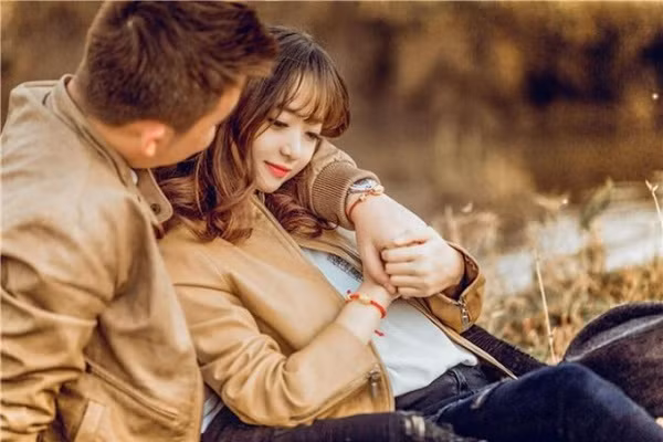 Phụ nữ khôn ngoan không bao giờ hỏi chồng 3 câu này Phu nu khon ngoan khong bao gio hoi chong 3 cau nay