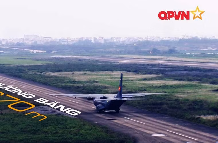 Một trong những ưu điểm của máy bay C-295 là chỉ cần quãng đường cất hạ cánh ngắn, dưới 1km (lần lượt là 670m và 320m). Nguồn: Kênh QPVN