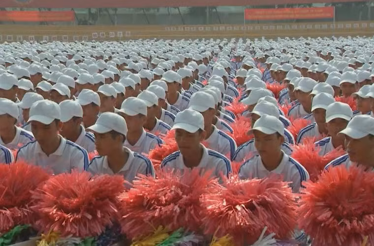 Rất đông trong số họ vừa kết thúc huấn luyện chiến sĩ mới đợt một năm 2015.