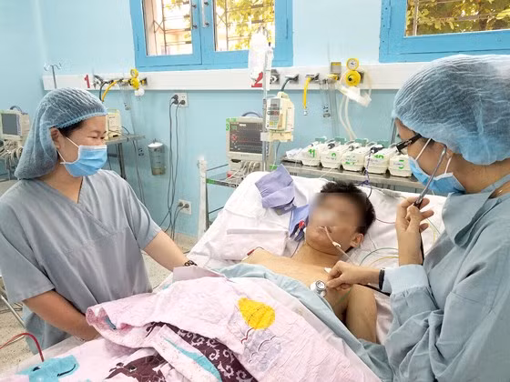 Việt Nam lần đầu tiên ghép thận thành công cho trẻ em từ người chết não - Hình 2 Viet Nam lan dau tien ghep than thanh cong cho tre em tu nguoi chet nao-Hinh-2