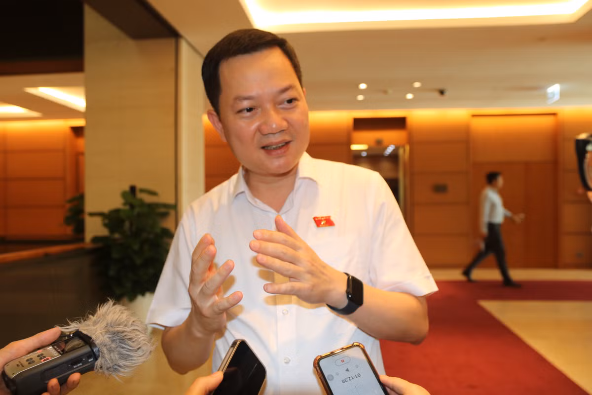 Đại biểu Quốc hội: Cần phải bỏ độc quyền vàng miếng - Hình 2 Dai bieu Quoc hoi: Can phai bo doc quyen vang mieng-Hinh-2