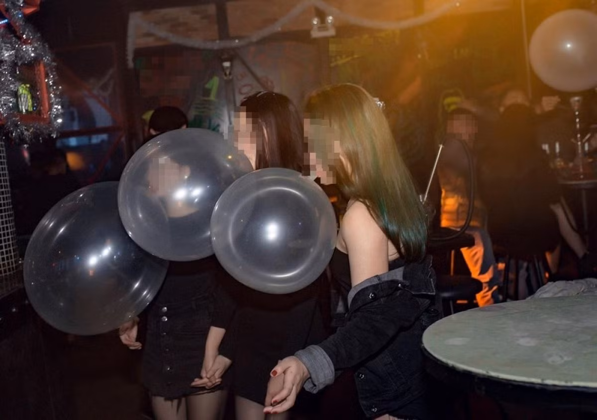Loat tac hai dang so cua bong cuoi