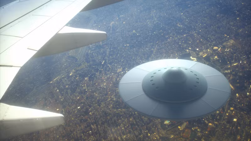 Thứ ba, theo phán đoán của Friedman, nếu thông tin về UFO được xác nhận những người theo đạo Cơ đốc chính thống cho rằng vật thể ngoài hành tinh là “tác phẩm của Quỷ dữ” trích lời người sáng lập câu lạc bộ 700 Pat Robertson và Rev. Jerry Falwell nói. Hai nhân vật này tuyên bố, Trái đất chỉ chứa duy nhất một cuộc sống thông minh ngoài vũ trụ.
