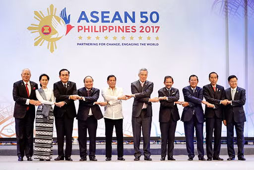 Thứ hai là trong những năm vừa qua, tình hình thế giới và khu vực có nhiều diễn biến rất phức tạp, khu vực Đông Nam Á là khu vực cạnh tranh chiến lược giữa một số nước lớn.