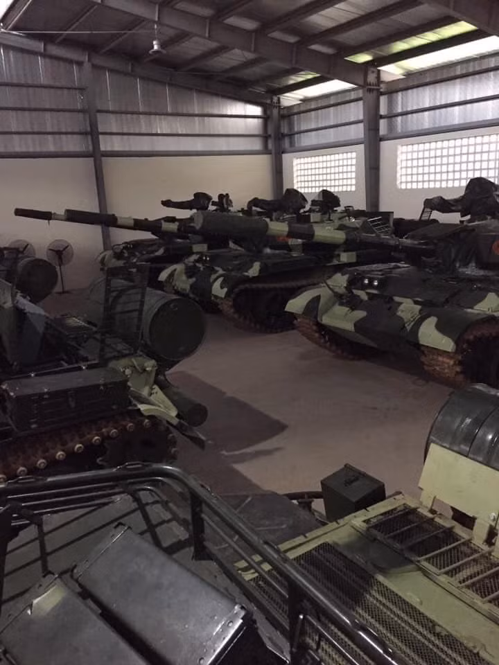 Hi vọng trong thời gian tới, bên cạnh các hợp đồng mua mới xe tăng thì số lượng xe tăng T-54M nâng cấp cũng được tăng lên đáng kể, góp phần tăng cường sức mạnh cho binh chủng tăng thiết giáp Việt Nam, hỗ trợ đắc lực cho những chiếc xe tăng T-90 S/SK trên chiến trường.