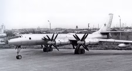 Mặc dù biết rằng, máy bay ném bom Tu-119 có tính năng mạnh hơn, nhưng vẫn không được ủng hộ; cùng với đó, môi trường bức xạ hạt nhân của máy bay ném bom này rất có hại cho con người, và chắc hẳn không có phi công nào muốn bay trên chiếc Tu-119.