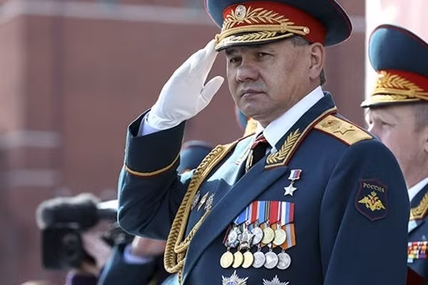 Theo Bộ trưởng quốc phòng Nga - ông Sergei Shoigu cho biết: Nga đã mời 19 đội nghi lễ từ các nước tham gia buổi lễ duyệt binh nhân Ngày chiến thắng phát xít. Dự kiến sự kiện sẽ diễn ra ngày 24/6 tới đây. Ảnh: Bộ trưởng Quốc phòng Nga - ông Sergei Shoigu.
