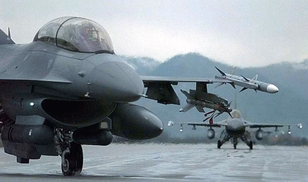 Sau khi cân nhắc ưu và nhược điểm, Trung Quốc quyết định hủy thương vụ mua F-16. Đây cũng là điều đáng tiếc cho cả Mỹ và Trung Quốc, nhưng sau này lại là điều "may mắn" với Mỹ, khi chứng kiến Trung Quốc "sao chép" hàng loạt chiến đấu cơ Su-27 của Nga, mà "không cần hỏi ý kiến" dưới tên J-11.