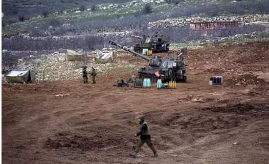 Quân đội Syria nhận thức rõ rằng, một mình lực lượng tên lửa phòng không thì không thể ngăn chặn các vụ không kích của Không quân Israel và chỉ có các cuộc tấn công chủ động mới có thể ngăn chặn căn bản các cuộc không kích của Israel. Ảnh: Quân đội Israel tại cao nguyên Golan.